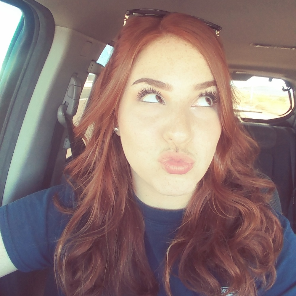 Meet your Posher, Charli